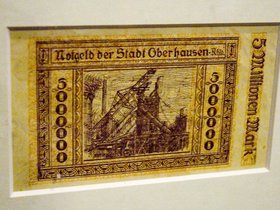 Deutschemark, c 1923.jpg